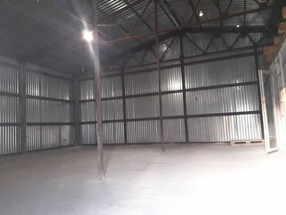 оренда просторого гаража-ангара на фасаді Васильков