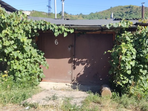 Гараж в оренду з оглядовою ямою, 24 м.кв Мукачево