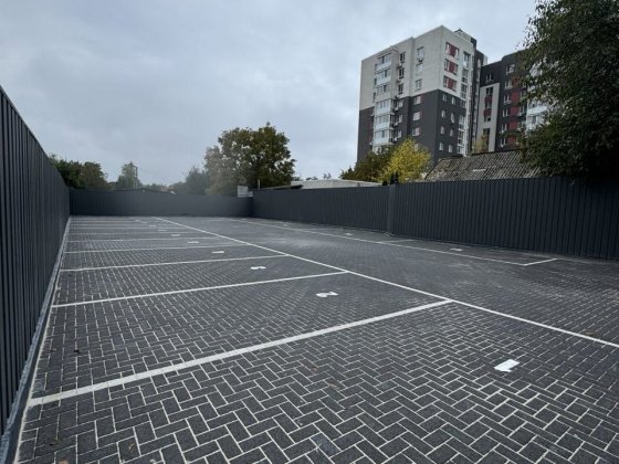 Сдам паркомісце біля ЖК "КОНТРАСТ" Ирпень