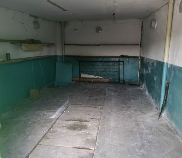 Сдам Рокувата сухой гараж можно под склад недорого на довгий срок - фото 1