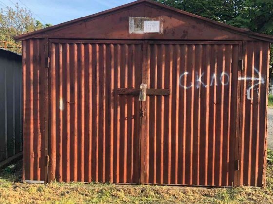 Гараж в оренду на Володимирській