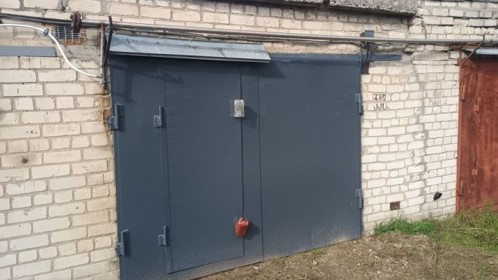 Гараж капітальний з буржуйкою,ямою та підвалом - фото 1