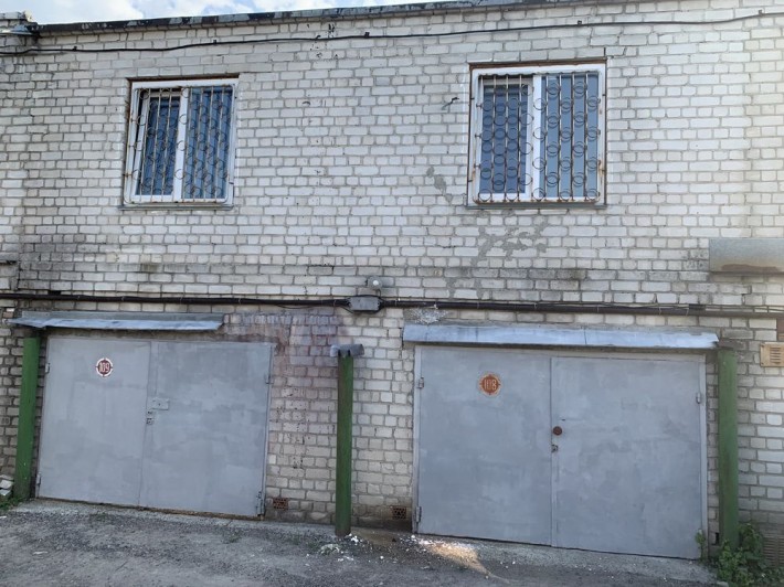 2 спаренных 2-х этажных гаража в центре, СТО, склад, мастерская. - фото 1