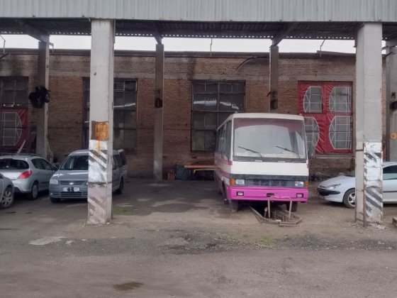 Стоянка парковка для авто під накриттям навісом Черкассы