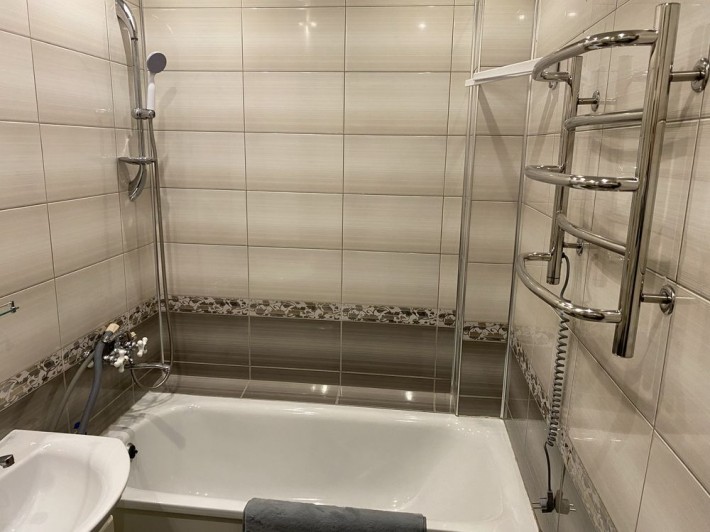 Продам квартиру на первом восточном - фото 1