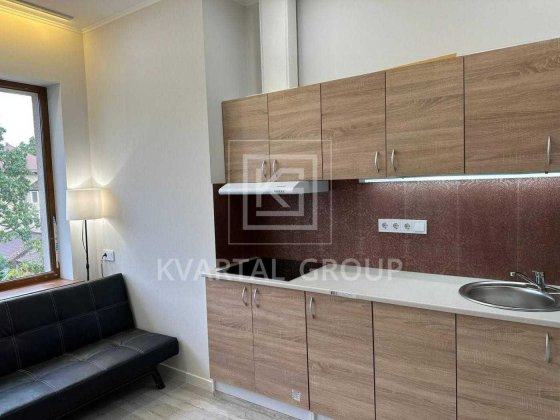 Продам євро-2 к квартиру з ремонтом в центральній частині Бучі. Буча