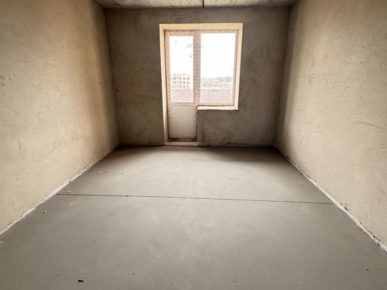 Вигідна вартість 3х кімнатної квартири ! Розвинутий район !