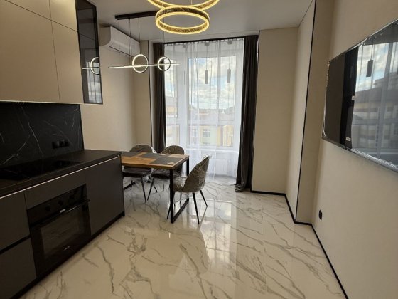 Квартира в Гранд Бурже з дизайнерським ремонтом Буча