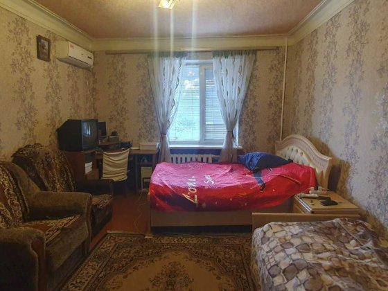 Продам 3х комн.сталинку на Югоке (Матреновка) Кривой Рог