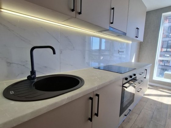 Продаю 2-к квартиру з новим ремонтом вул Університетська Ирпень