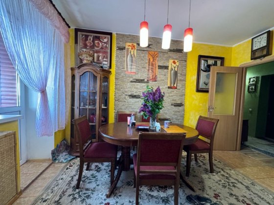 Квартира в центрі міста у теплому будинку, Київміськбуд, Буча! Буча