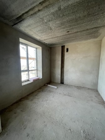 Чудова 3х кімнатна квартира - фото 1