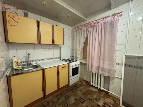 Продаж / 2-х кімнатна з окремими кімнатами / вул. Молодіжна Кременчуг