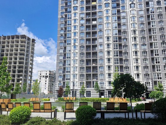 ЖК Гранд Бурже 1к з балконом. Буча