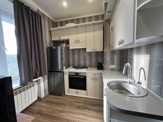 Продаж 3к квартири по вул. Свято-Миколаївська Кривой Рог