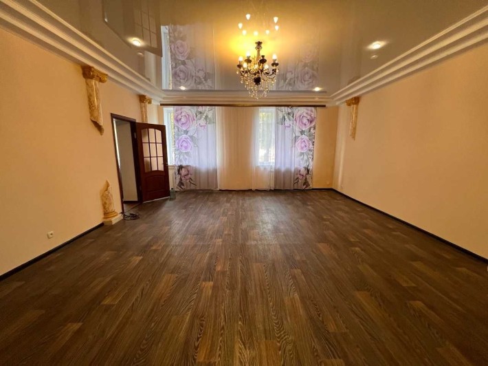 Продам трикімнатну квартиру в Металургійному районі - фото 1