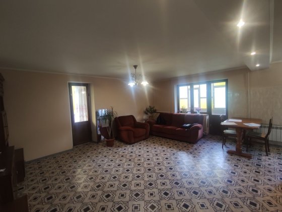 Продам 4 ком. квартиру. Тернівский район, ул.  Черкасова.

Продаю 4-х Кривий Ріг