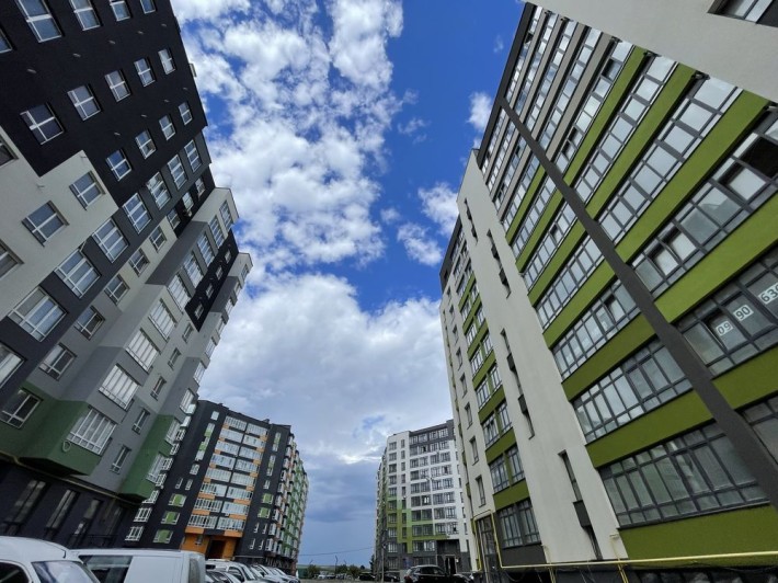 Продаж двох кімнатної квартири в зданій новобудові - фото 1