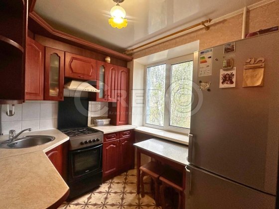 Продаж 2-х кімнатної квартири «95 квартал» Кривой Рог