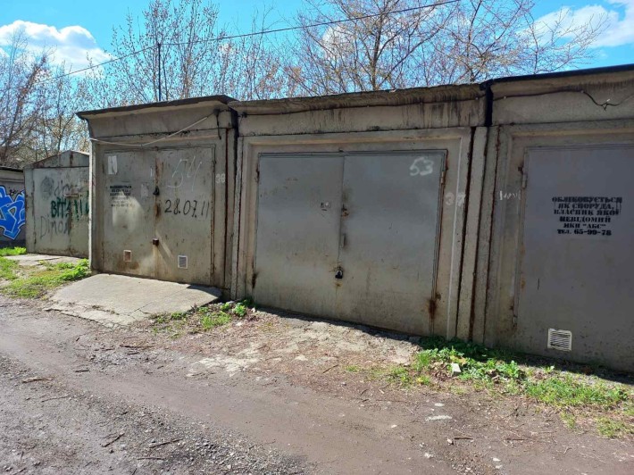 Здам бетонний гараж в ГСК Автолюкс - фото 1