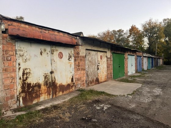 Гараж, Тополь-2, г/к Автолюбитель  - 15 Дніпро