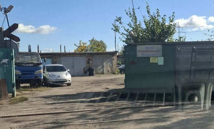 Здам гараж з підвалом біля Каравана (вул. Резервна, 8) - фото 1