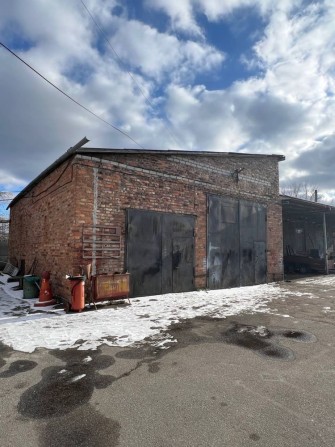 Оренда гаражів ( приміщення ) з ямою 117м2 - фото 1