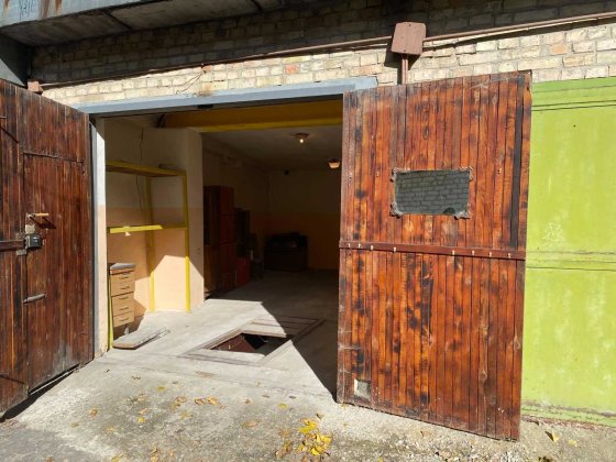 Гараж 50 м, с подвалом, ул.Сечевых Стрельцов, Кудрявский спуск.Аренда Киев