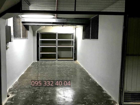 Сучасний гаражний бокс зі стелажами (БФК INTERGAL CITY) - оренда Киев