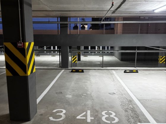 Паркомісце крите Киев