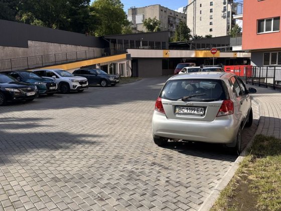 Оренда паркомісця Велика Британія ШЕВЧЕНКА 27 Львов