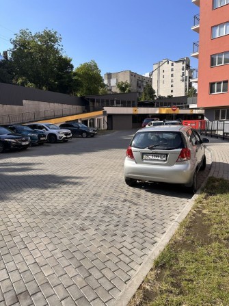 Оренда паркомісця Велика Британія ШЕВЧЕНКА 27 - фото 1