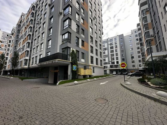 Оренда паркомісця на вул. Пимоненка (ЖК "Auroom City) Львов