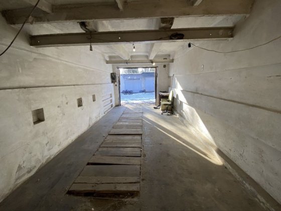 Оренда великого гаражу в гаражному кооперативі по вул. Єрошенка. Львов