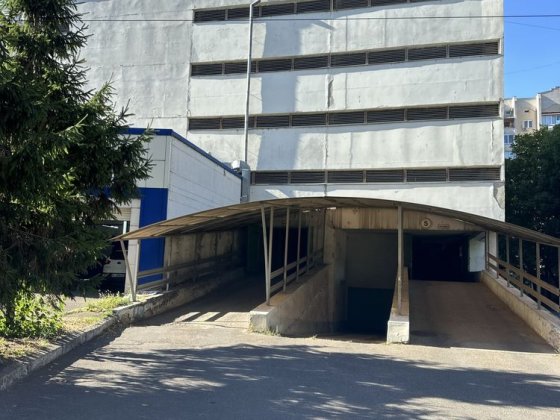 Охраняемый паркинг на Говорова (Добровольцев) /Армейской a,  1-й этаж Одеса