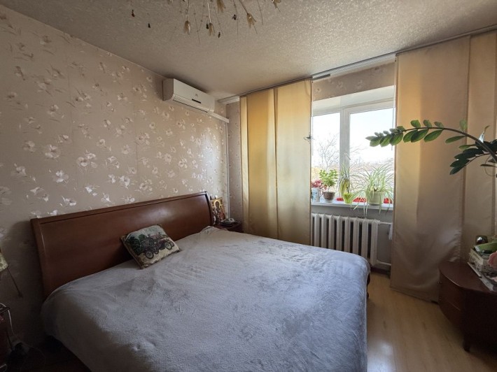 Трьохкімнатна квартира з ремонтом - фото 1