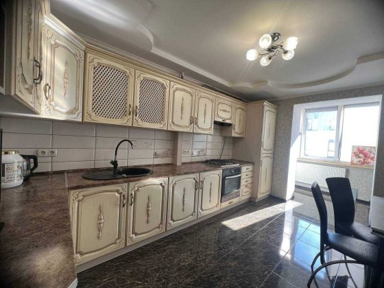 2 кім квартира з ремонтом поблизу парку Шевченка Івано-Франківськ