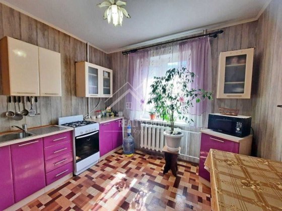 Продаж 1к  3-й поверх мкр Гірницький Кривий Ріг