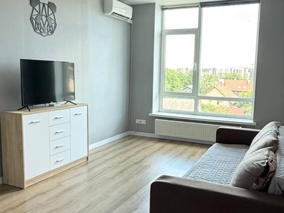 1но кімнатна квартира з ремонтом, вул.Соборна Ирпень