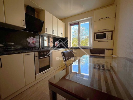 Продаж 3к квартири в Саксаганському районі (мкр. Гірницький) Кривой Рог