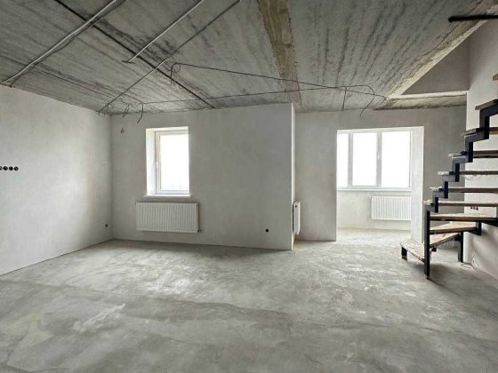 Продам двохрівневу квартиру з чорновим ремонтом в новобудові Ивано-Франковск