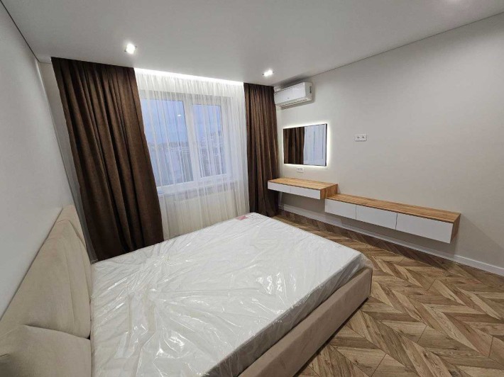 Продаю 2кім.квартиру в центральній частині міста з меблями та технікою - фото 1