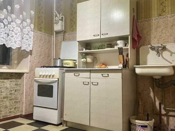 1-но улучш планир ул Космонавтов, д.3, 11/13, 2 лифта Кривой Рог