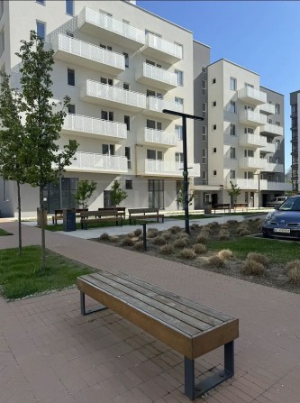 Продається простора 2-кімнатна квартира в сучасному комплексі. - фото 1