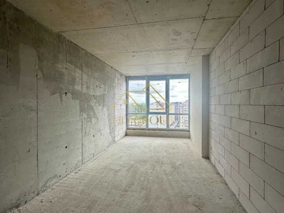 Продаж зданої великої 2 кім квартири Ивано-Франковск