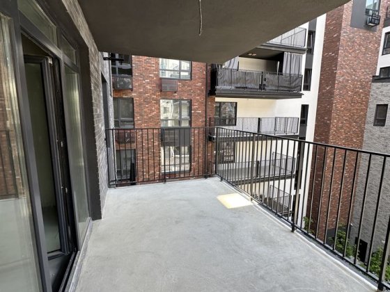 Євро 3-к з терасою! ЖК Бізнес класу!Є підземний паркінг!До києва 15 хв Ирпень