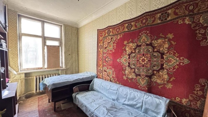 Продаємо 2-кімн сталінку на Дзержинці з ГАРАЖЕМ - фото 1