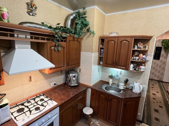 3 кімн. сталінка з ремонтом 17 квартал Кривой Рог