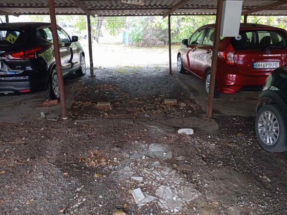 Продам или Сдам место на крытой стоянке ж/м Радужный,Таирова Одесса