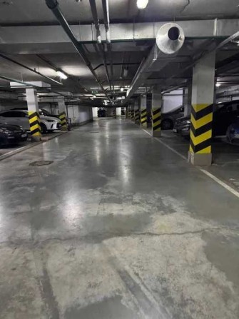 Оренда паркомісця ЖК Панорама вул. Коновальця 44А. Печерськ - фото 1